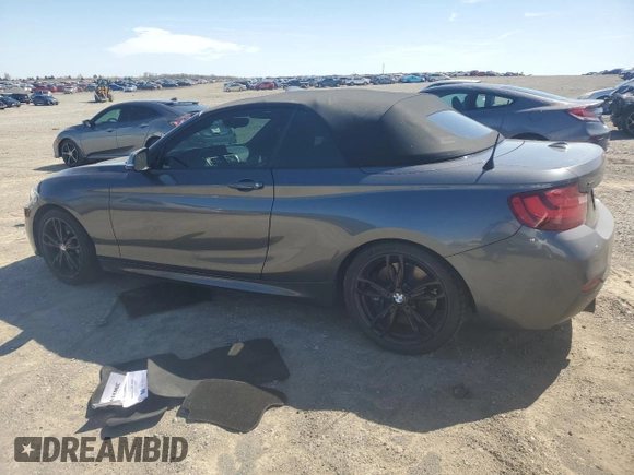 2017 BMW 2 Series M240i xDrive z VIN WBA2L3C34HV667639, wystawiony jako Copart lot #49354335 z przebiegiem 127 175 mil mil oraz Szkoda całkowita • Salvage title. Historia ofert i sprzedaży dostępna na DreamBid. Obrazek 2.