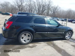 2005 Dodge Magnum RT with VIN 2D4GV58205H610425, listed as a IAAI auction lot 41840499 with 202,786 mi miles. Bid and sale history available at carsss.com. Image 14.
