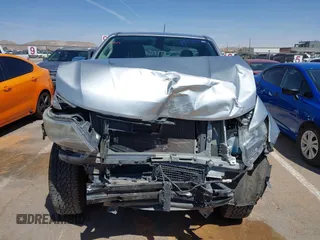 2017 Chevrolet Colorado 2WD z VIN 1GCHSAEA6H1200679, wystawiony jako IAAI lot #42110492 z przebiegiem 86 893 mil mil oraz . Historia ofert i sprzedaży dostępna na DreamBid. Obrazek 12.