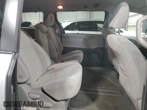 2019 Toyota Sienna LE Auto Access Seat with VIN 5TDKZ3DC6KS005563, listed as a Copart auction lot 49062175 with 174,450 mi miles and Salvage Title. Bid and sale history available at DreamBid. Image 11.