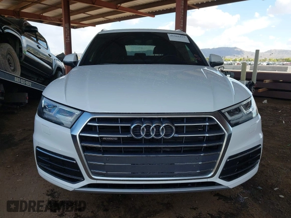 2018 Audi Q5 Premium Plus with VIN WA1BNAFY2J2218812, listed as a IAAI auction lot 41966425 with 67,530 mi miles. Bid and sale history available at carsss.com. Image 13.