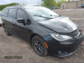 2018 Chrysler Pacifica Limited z VIN 2C4RC1GG2JR358215, wystawiony jako IAAI lot #42176046 z przebiegiem 120 544 mil mil oraz . Historia ofert i sprzedaży dostępna na DreamBid. Obrazek 1.