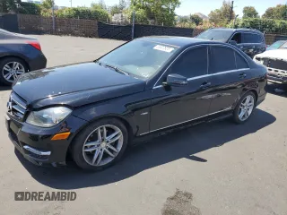 2012 Mercedes-Benz C 250 Sport z VIN WDDGF4HB7CR191528, wystawiony jako Copart lot #58637825 z przebiegiem 73 235 mil mil oraz Szkoda całkowita • Salvage title. Historia ofert i sprzedaży dostępna na DreamBid. Obrazek 1.