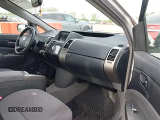 2007 Toyota Prius z VIN JTDKB20U173284944, wystawiony jako IAAI lot #42343170 z przebiegiem 172 776 mil mil oraz . Historia ofert i sprzedaży dostępna na DreamBid. Obrazek 5.