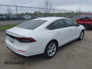 2024 Honda Accord LX z VIN 1HGCY1F20RA058803, wystawiony jako IAAI lot #42059758 z przebiegiem 13 071 mil mil oraz . Historia ofert i sprzedaży dostępna na DreamBid. Obrazek 4.