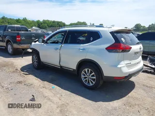 2017 Nissan Rogue SL z VIN 5N1AT2MT5HC884728, wystawiony jako IAAI lot #42330244 z przebiegiem 89 744 mil mil oraz . Historia ofert i sprzedaży dostępna na DreamBid. Obrazek 3.