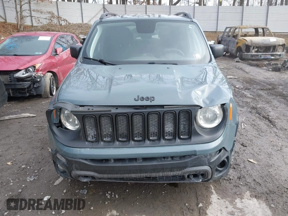 2018 Jeep Renegade Sport with VIN ZACCJBAB2JPH56754, listed as a IAAI auction lot 41541555 with 141,616 mi miles. Bid and sale history available at carsss.com. Image 13.