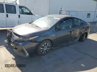 2020 Toyota Prius LE z VIN JTDKARFP3L3120926, wystawiony jako Copart lot #58436445 z przebiegiem 93 963 mil mil oraz Szkoda całkowita • Salvage title. Historia ofert i sprzedaży dostępna na DreamBid. Obrazek 1.