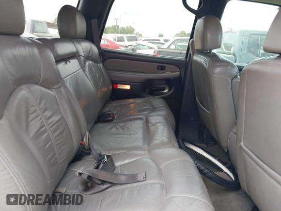 2002 Chevrolet Tahoe LS with VIN 1GNEC13Z72R279613, listed as a IAAI auction lot 42267778 with 300,378 mi miles and . Bid and sale history available at DreamBid. Image 8.