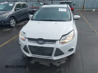 2014 Ford Focus SE with VIN 1FADP3K21EL219834, listed as a IAAI auction lot 41995901 with 172,409 mi miles. Bid and sale history available at carsss.com. Image 6.