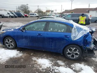 2019 Kia Forte LXS with VIN 3KPF24AD2KE124858, listed as a IAAI auction lot 41073436 with 95,218 mi miles. Bid and sale history available at carsss.com. Image 14.