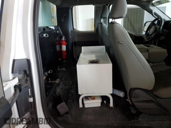 2018 Ford F-150 XL with VIN 1FTEX1CB6JKE81947, listed as a Copart auction lot 49666845 with 160,396 mi miles and Clean Title. Bid and sale history available at carsss.com. Image 10.