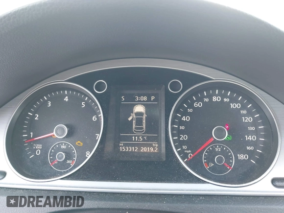2013 Volkswagen CC Sport with VIN WVWBN7AN9DE516590, listed as a IAAI auction lot 41684586 with 153,312 mi miles. Bid and sale history available at carsss.com. Image 7.