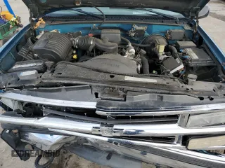 1998 Chevrolet Silverado 1500 with VIN 1GCEK14R1WZ263424, listed as a Copart auction lot 81966434 with 96,078 mi miles and Salvage Title. Bid and sale history available at DreamBid. Image 11.