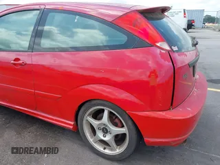 2002 Ford Focus SVT with VIN 3FAHP39572R219187, listed as a IAAI auction lot 42082253 with Not Provided miles and . Bid and sale history available at carsss.com. Image 17.