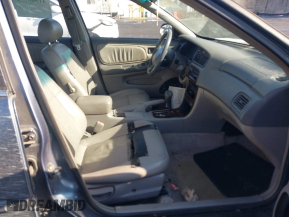 1999 Nissan Altima XE with VIN 1N4DL01D3XC273197, listed as a IAAI auction lot 41508232 with 168,658 mi miles. Bid and sale history available at carsss.com. Image 5.