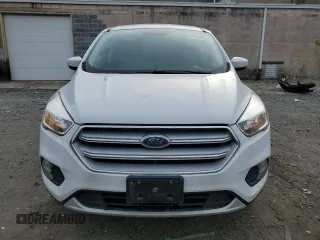 2019 Ford Escape SE with VIN 1FMCU9GD7KUB48796, listed as a Copart auction lot 81460434 with 208,659 mi miles and Clean Title. Bid and sale history available at carsss.com. Image 5.