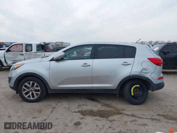 2016 Kia Sportage LX with VIN KNDPB3AC4G7804225, listed as a IAAI auction lot 41576543 with 143,613 mi miles. Bid and sale history available at carsss.com. Image 14.