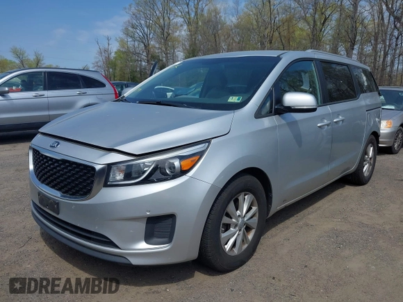 2017 Kia Sedona LX with VIN KNDMB5C17H6292641, listed as a IAAI auction lot 42010175 with 95,247 mi miles. Bid and sale history available at carsss.com. Image 2.