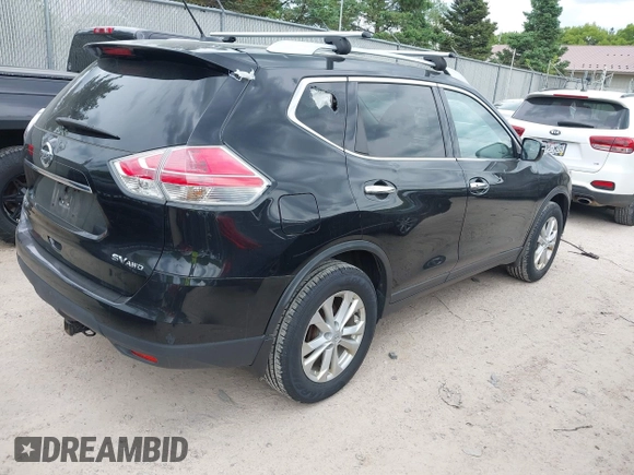 2016 Nissan Rogue SV z VIN KNMAT2MV9GP696128, wystawiony jako IAAI lot #42343710 z przebiegiem 136 984 mil mil oraz . Historia ofert i sprzedaży dostępna na DreamBid. Obrazek 4.