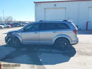 2019 Dodge Journey Crossroad with VIN 3C4PDCGG9KT857947, listed as a IAAI auction lot 41745063 with 160,261 mi miles. Bid and sale history available at carsss.com. Image 14.