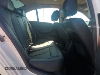 2015 BMW 3 Series 328i с VIN WBA3A5G51FNS86961, выставлен на аукционе Copart как лот 56124965 с пробегом 64 156 миль миль и Списание • Salvage title. История ставок и продаж доступна на DreamBid. Изображение 10.