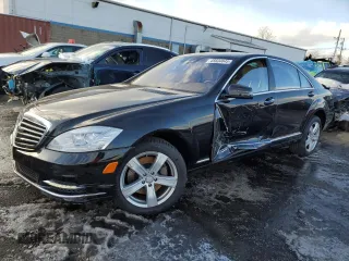 2011 Mercedes-Benz S-Class S 550 with VIN WDDNG8GB1BA392738, listed as a Copart auction lot 45604645 with 131,668 mi miles and Salvage Title. Bid and sale history available at carsss.com. Image 1.