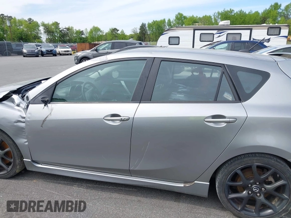 2013 Mazda 3 Mazdaspeed3 Touring z VIN JM1BL1L32D1728205, wystawiony jako IAAI lot #42069808 z przebiegiem Nie podano mil oraz . Historia ofert i sprzedaży dostępna na DreamBid. Obrazek 13.