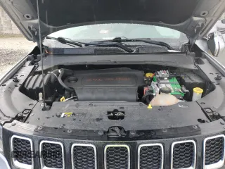 2019 Jeep Compass Limited z VIN 3C4NJDCB7KT646116, wystawiony jako Copart lot #61968895 z przebiegiem 59 077 mil mil oraz Szkoda całkowita • Salvage title. Historia ofert i sprzedaży dostępna na DreamBid. Obrazek 11.