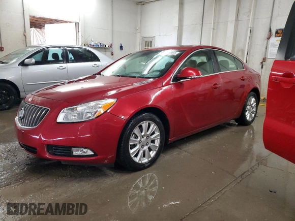 2012 Buick Regal with VIN 2G4GR5ER5C9213573, listed as a Copart auction lot 82206884 with 44,535 mi miles and Salvage Title. Bid and sale history available at carsss.com. Image 1.