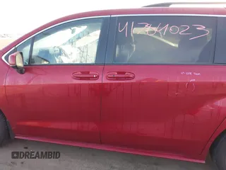 2022 Toyota Sienna LE z VIN 5TDKRKEC0NS093524, wystawiony jako IAAI lot #41784023 z przebiegiem 40 887 mil mil oraz . Historia ofert i sprzedaży dostępna na DreamBid. Obrazek 15.