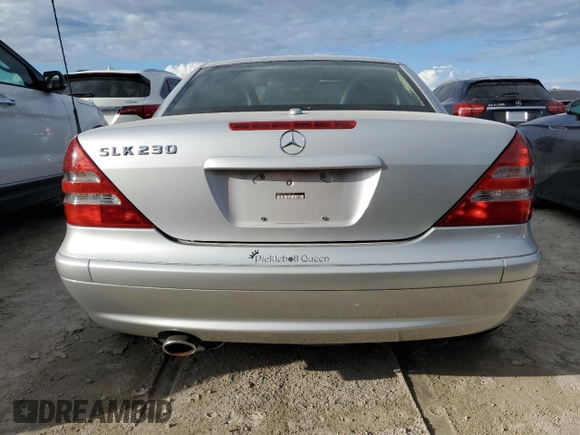 2002 Mercedes-Benz SLK-Class 2.3L Kompressor with VIN WDBKK49F22F269133, listed as a Copart auction lot 74792244 with 53,137 mi miles and Salvage Title. Bid and sale history available at carsss.com. Image 6.