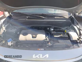 2024 Kia Seltos EX z VIN KNDERCAA3R7603839, wystawiony jako IAAI lot #41830414 z przebiegiem 19 414 mil mil oraz . Historia ofert i sprzedaży dostępna na DreamBid. Obrazek 10.