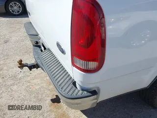 2003 Ford F-150 XL с VIN 1FTRX17W03NA37401, выставлен на аукционе IAAI как лот 41724466 с пробегом 350 336 миль миль и . История ставок и продаж доступна на DreamBid. Изображение 6.