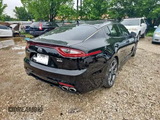 2018 Kia Stinger GT2 with VIN KNAE55LCXJ6016776, listed as a Copart auction lot 55637905 with 57,767 mi miles and Clean Title. Bid and sale history available at carsss.com. Image 4.