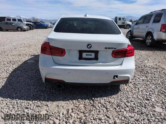 2018 BMW 3 Series 330e iPerformance with VIN WBA8E1C59JA756629, listed as a Copart auction lot 49061185 with 82,420 mi miles and Salvage Title. Bid and sale history available at carsss.com. Image 6.