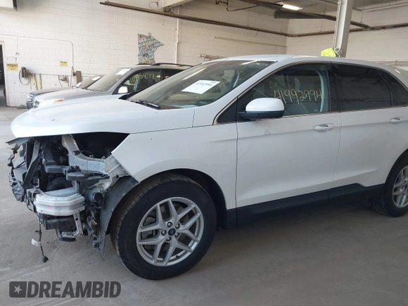 2021 Ford Edge SEL with VIN 2FMPK4J9XMBA38672, listed as a IAAI auction lot 41992994 with 31,834 mi miles. Bid and sale history available at carsss.com. Image 14.