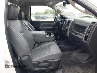 2018 Ram 2500 Tradesman z VIN 3C6MR5AJ8JG127319, wystawiony jako IAAI lot #42378584 z przebiegiem 132 406 mil mil oraz . Historia ofert i sprzedaży dostępna na DreamBid. Obrazek 8.
