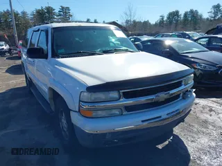 2001 Chevrolet Suburban LS z VIN 1GNFK16T01J295776, wystawiony jako IAAI lot #41718520 z przebiegiem 239 237 mil mil oraz . Historia ofert i sprzedaży dostępna na DreamBid. Obrazek 1.