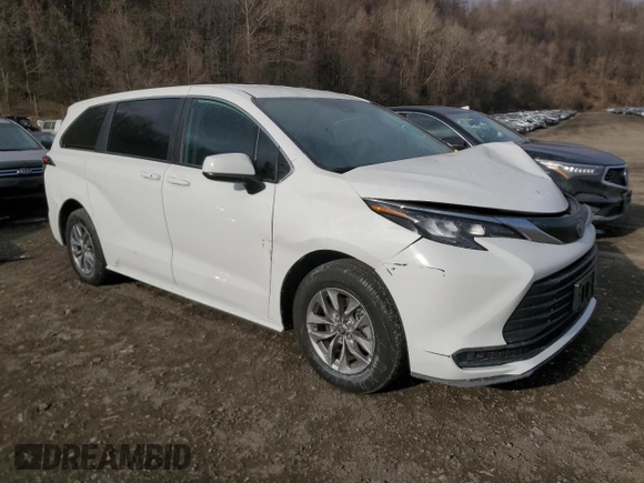 2024 Toyota Sienna LE with VIN 5TDKRKEC3RS209966, listed as a Copart auction lot 88876275 with 8,389 mi miles and Salvage Title. Bid and sale history available at carsss.com. Image 4.
