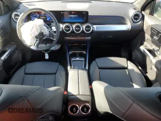 2024 Mercedes-Benz EQB 300 z VIN W1N9M0KB3RN087234, wystawiony jako Copart lot #42293365 z przebiegiem 5 316 mil mil oraz Szkoda całkowita • Salvage title. Historia ofert i sprzedaży dostępna na DreamBid. Obrazek 8.