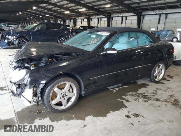 2004 Mercedes-Benz CLK 500 z VIN WDBTK75G34T031610, wystawiony jako Copart lot #73182024 z przebiegiem 107 955 mil mil oraz Szkoda całkowita • Salvage title. Historia ofert i sprzedaży dostępna na DreamBid. Obrazek 1.