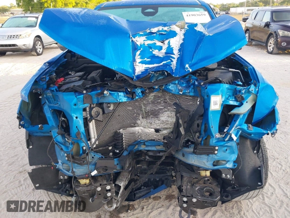 2024 Chevrolet Colorado 4WD LT with VIN 1GCPTCEK2R1140656, listed as a IAAI auction lot 41903659 with 19,698 mi miles and . Bid and sale history available at DreamBid. Image 18.