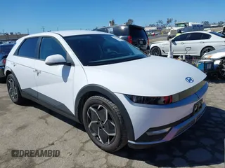 2024 Hyundai Ioniq 5 SE z VIN KM8KM4DE4RU330493, wystawiony jako IAAI lot #41818863 z przebiegiem 7 453 mil mil oraz . Historia ofert i sprzedaży dostępna na DreamBid. Obrazek 1.