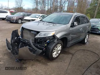2014 Kia Sorento EX with VIN 5XYKUDA73EG468614, listed as a IAAI auction lot 41721133 with 114,297 mi miles. Bid and sale history available at carsss.com. Image 17.