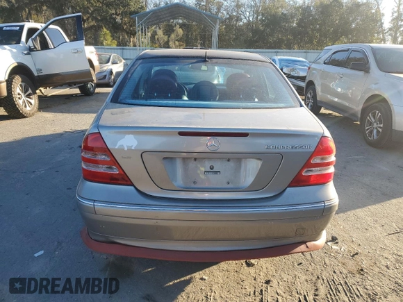 2004 Mercedes-Benz C 230 Kompressor with VIN WDBRF40JX4F464601, listed as a Copart auction lot 87904995 with 175,604 mi miles and Salvage Title. Bid and sale history available at DreamBid. Image 6.