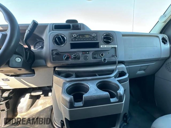 2021 FORD E450 SUPER DUTY CUTAWAY VAN with VIN 1FDXE4FN8MDC34245, listed as a Copart auction lot 74947084 with 70,651 mi miles and Clean Title. Bid and sale history available at DreamBid. Image 9.