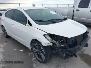 2014 Kia Forte EX with VIN KNAFX4A88E5089308, listed as a IAAI auction lot 41652732 with 226,130 mi miles. Bid and sale history available at carsss.com. Image 1.
