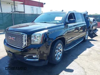 2015 GMC Yukon XL Denali with VIN 1GKS2JKJ9FR244754, listed as a IAAI auction lot 39706952 with 94,917 mi miles. Bid and sale history available at carsss.com. Image 22.