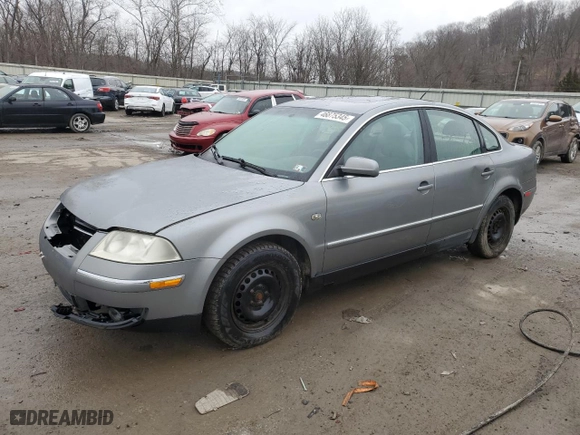 2003 Volkswagen Passat GLX with VIN WVWRH63B53P198926, listed as a Copart auction lot 46875345 with 185,075 mi miles and Salvage Title. Bid and sale history available at carsss.com. Image 1.